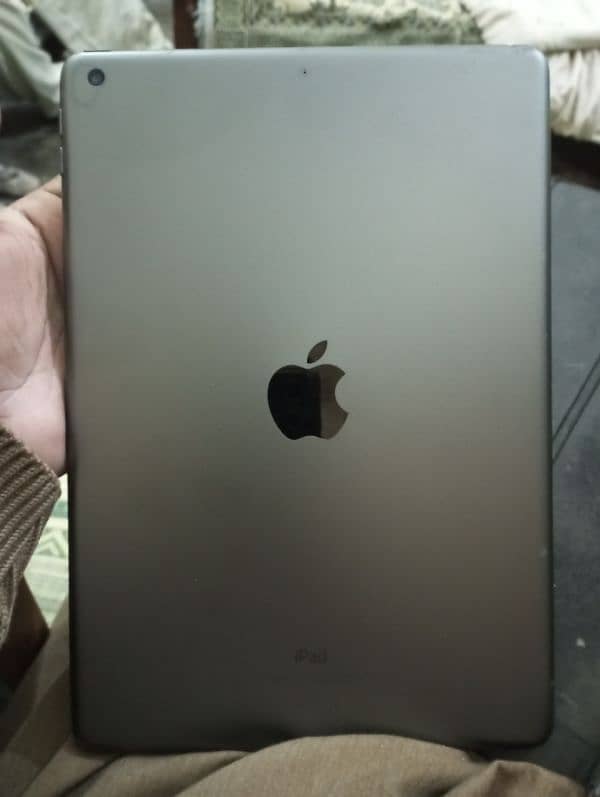 Apple IPad A2602 4