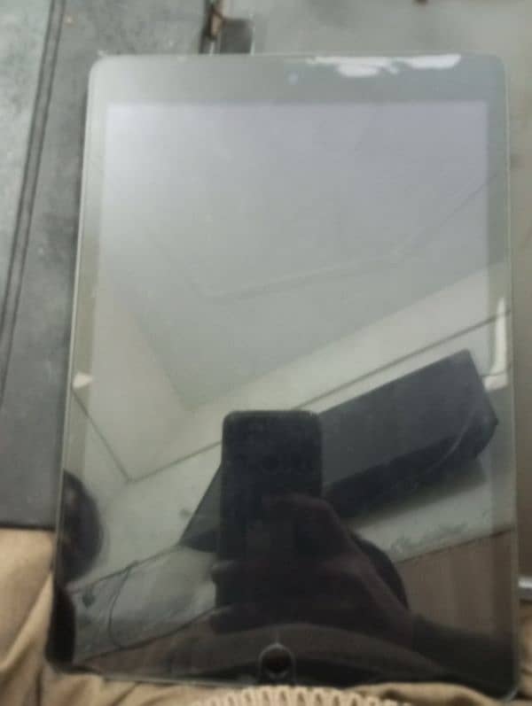 Apple IPad A2602 6