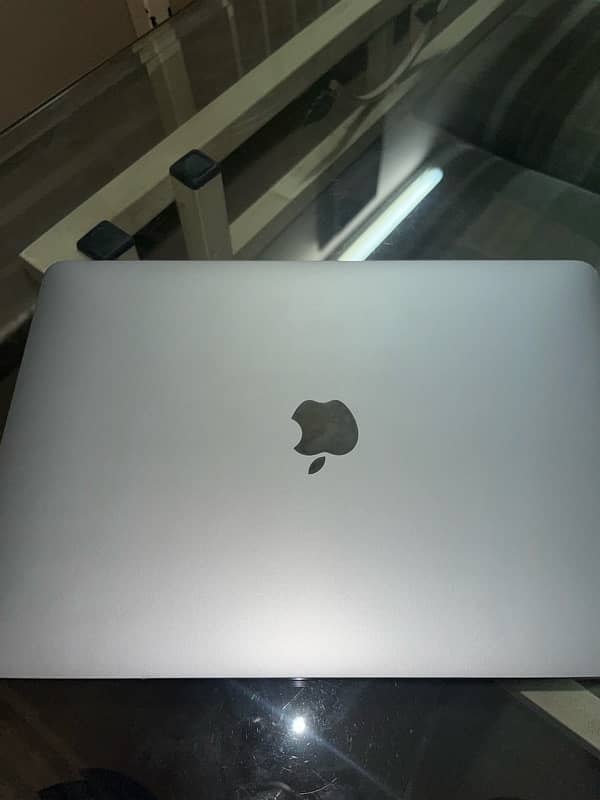 MACBOOK Pro 2019 6