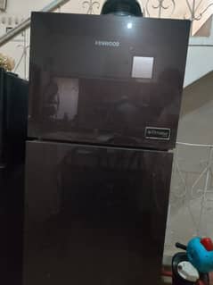 Running kenwood refigrator model KRF-320GD for sale