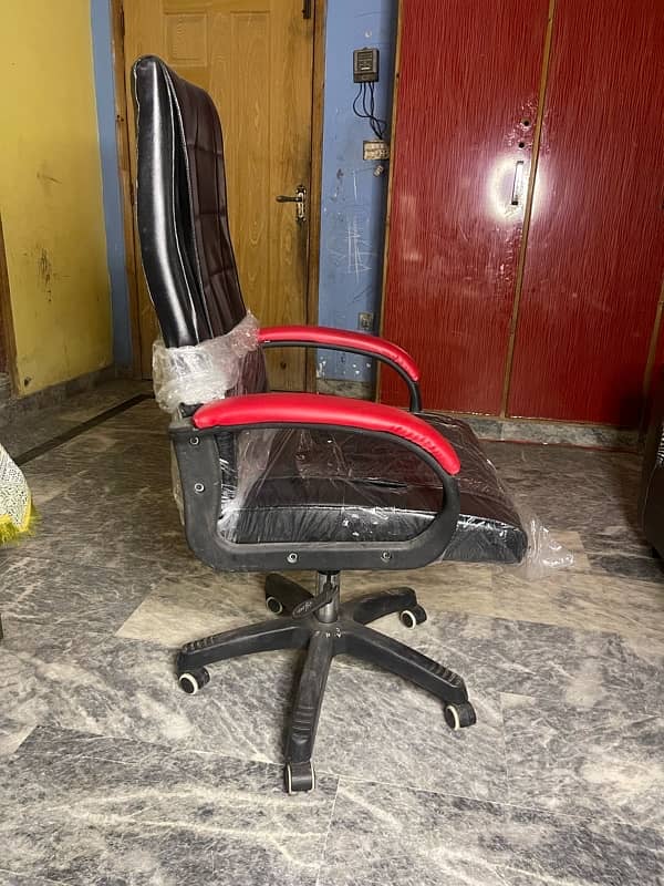 I am selling my new chair little bit use 1