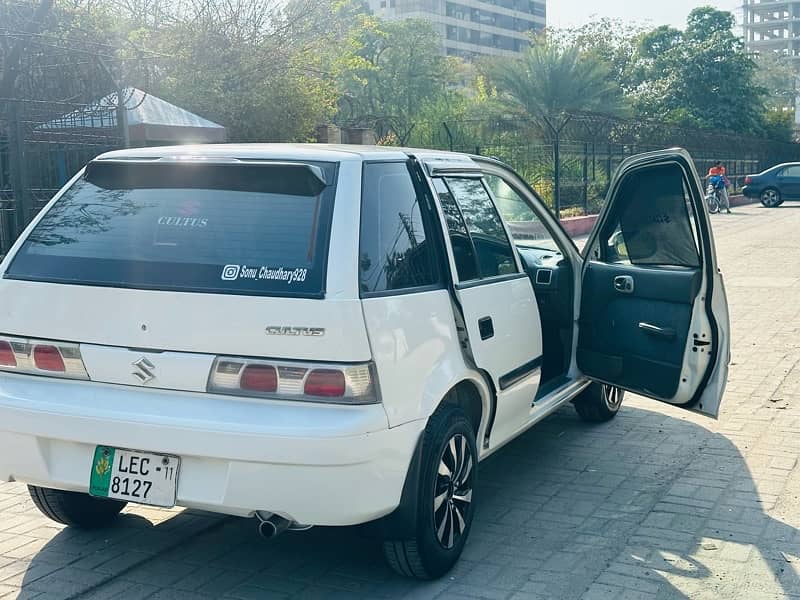 Suzuki Cultus 2011 3