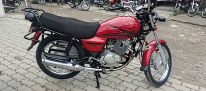 SUZUKI GS 150 2015PERFECT CONDITION 10/10 BIKE call 03166900271