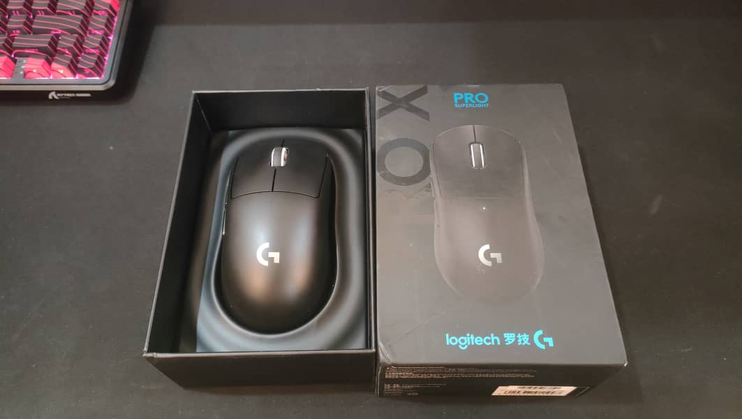 Logitech G Pro x Superlight New Very little used 3