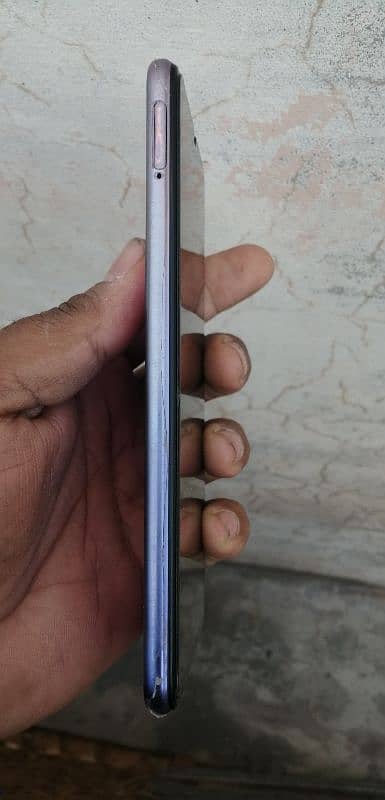 vivo v20 10by10 condition daba chrger sab origal hai 1