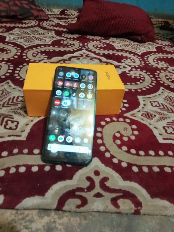 Realme 5i with box 1