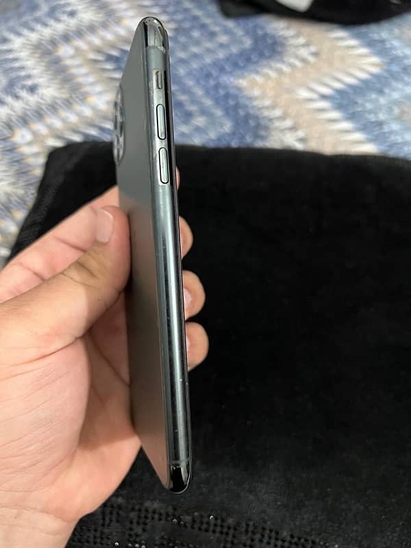 iPhone 11 Pro Max PTA 64 gb 3