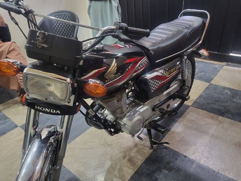 Honda CG 125 Brand New 6