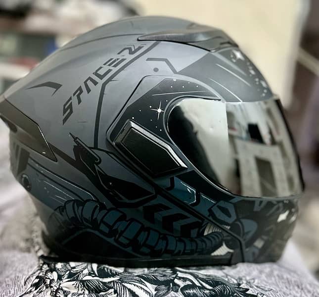 Vector VT 254 Flip-Up Helmet (Almost Brand New) Dot certified 0