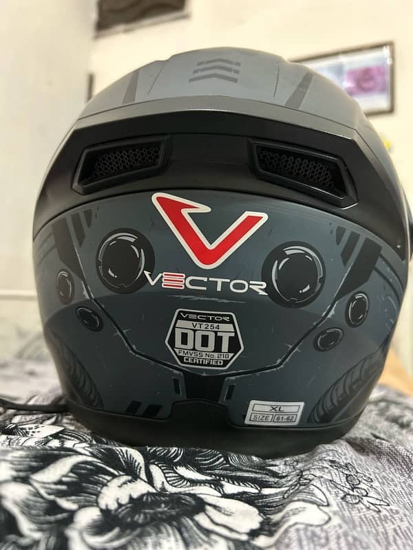 Vector VT 254 Flip-Up Helmet (Almost Brand New) Dot certified 1