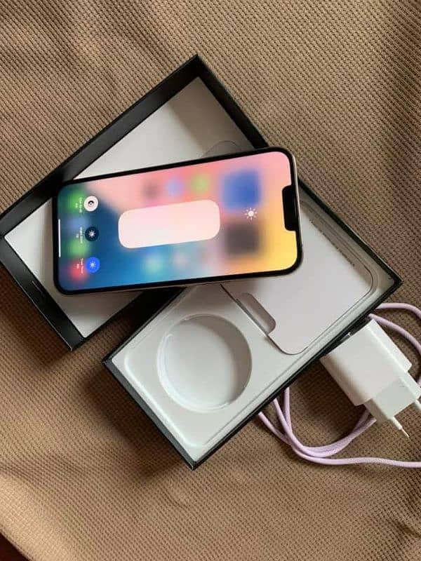 i Phone 8plus, 11,12,13,14,15 pro max on instalment Whatsap 3062623924 6