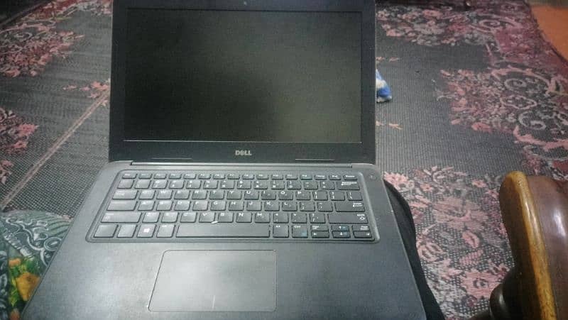 Dell latitude core i3 6th generation (03284539361) only whatsap 1