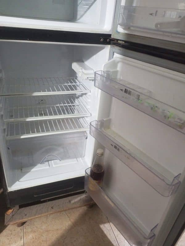 dawlance fridge 7