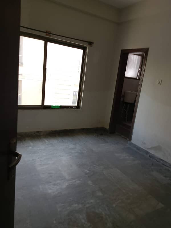 3 Marla flat available for rent in phase 5 0