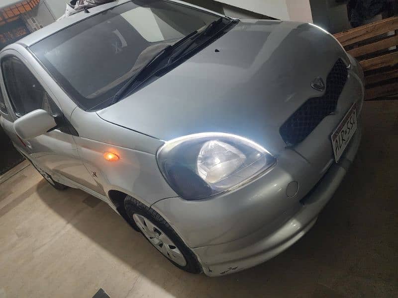 Toyota Vitz 1999 7