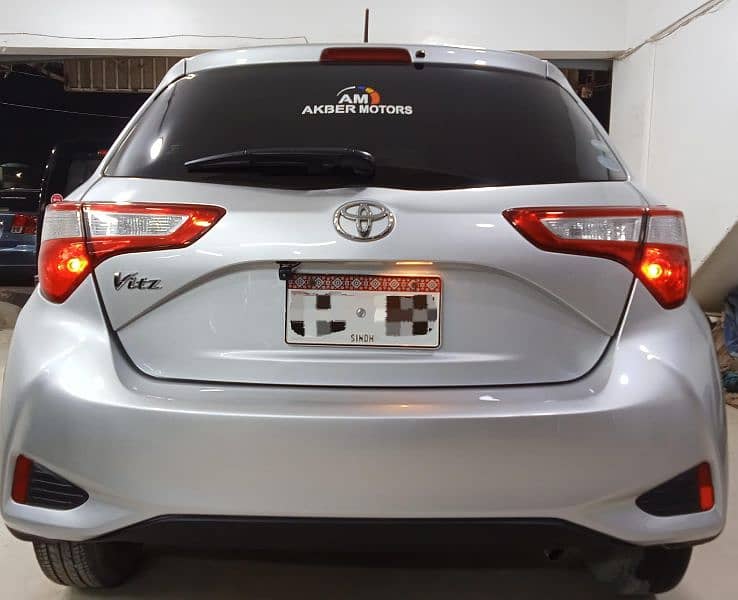 Toyota Vitz 2019 5