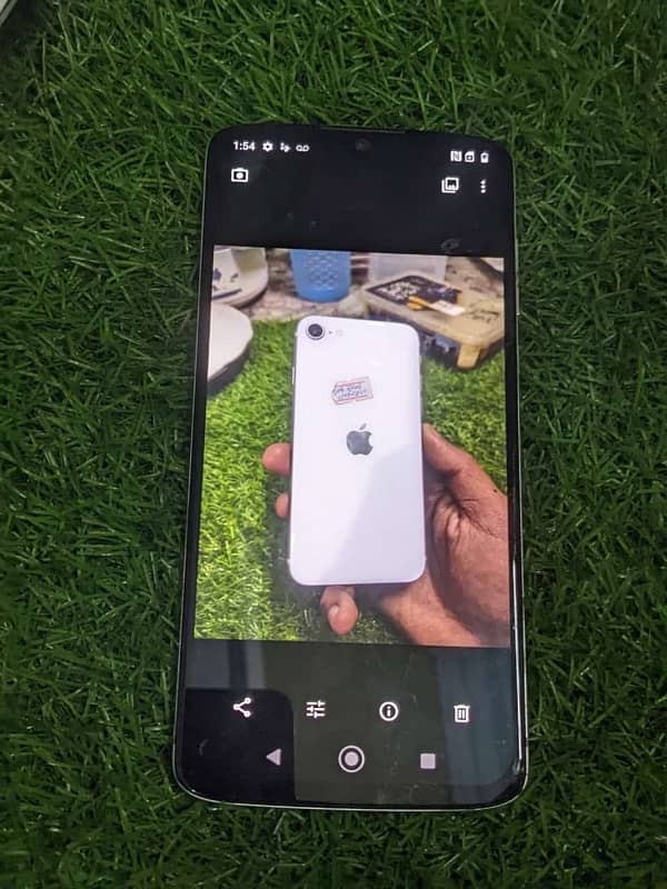 moto z4 4/128 non pta 2000 ka patch ho jy ga 2