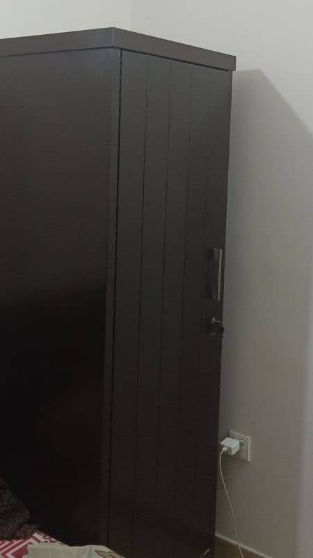 Single Door Wooden Cupboard (Polish) 0