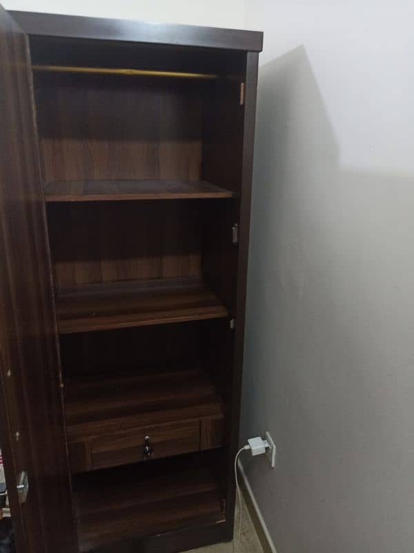 Single Door Wooden Cupboard (Polish) 1