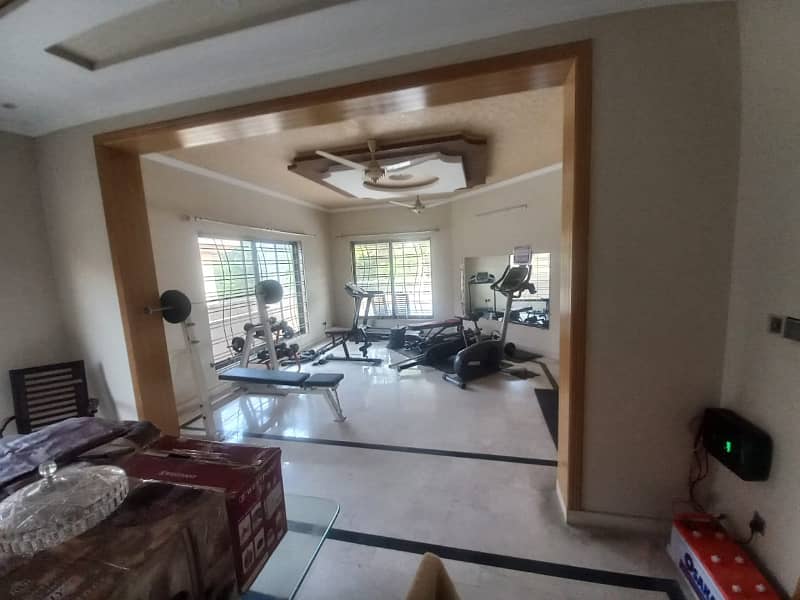 Upper portion for rent in F 11 Islamabad 9