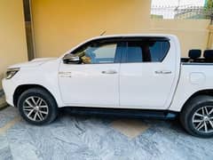 Toyota Revo white 2017 3000cc