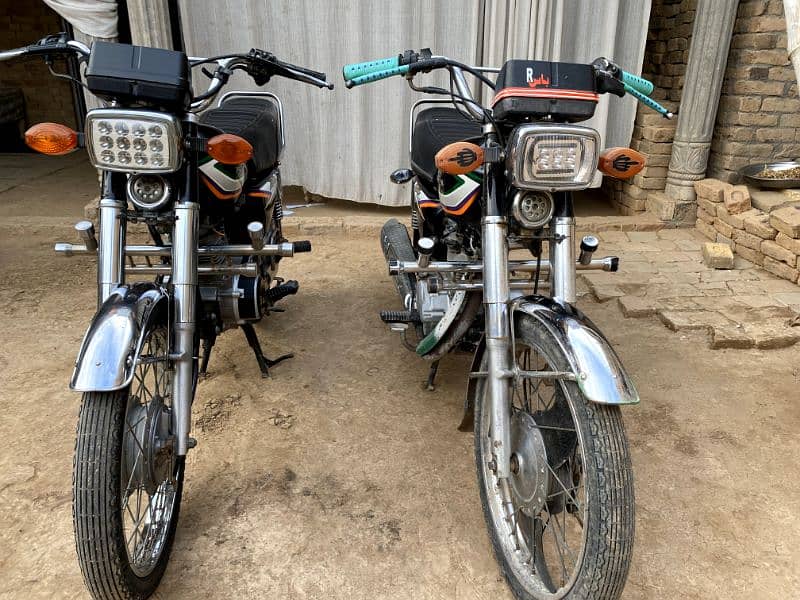 2 bike hen dono 16 hen aur Sale krni hen Serias Byer Rabta kren 5