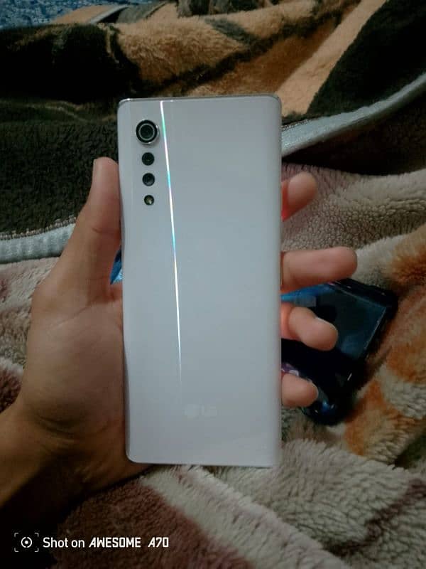 LG Velvet 5g 1