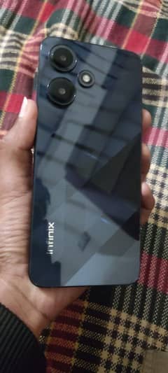 Infinix hot 30 play 4+4/64