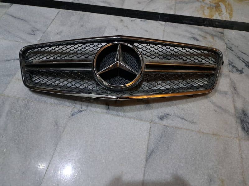 Mercedes E250 W212 OEM front GRILL 0