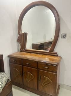 dressing table