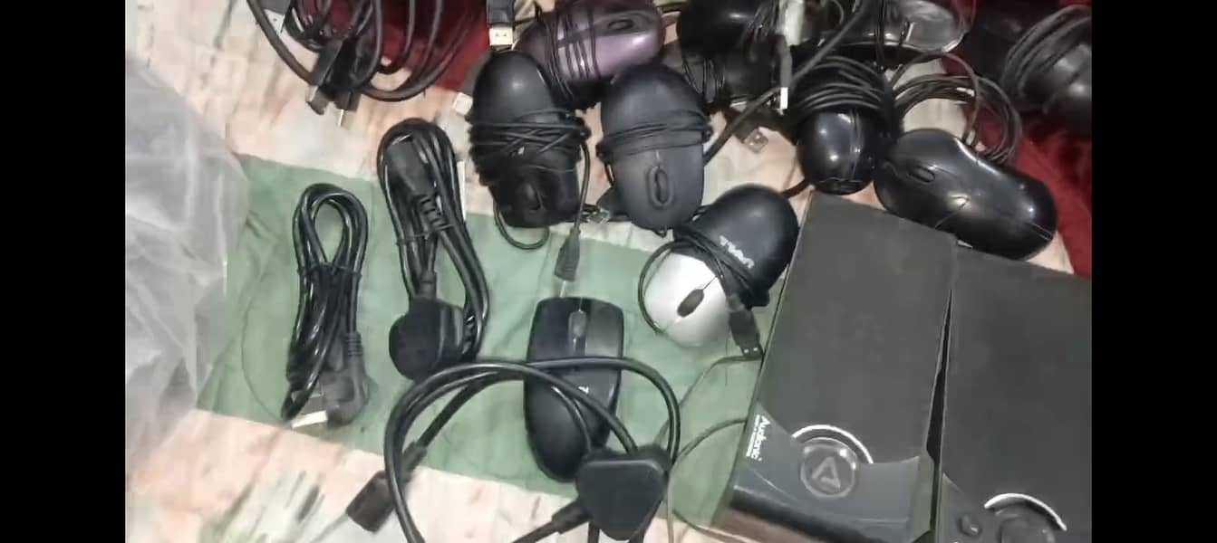 1 Tab / keyboards / HDMI cables / Speakers /Mouses /working stabilizer 3