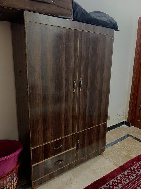 wardrobe, negotiable 0