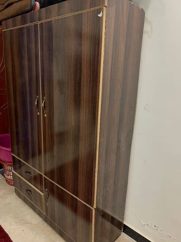 wardrobe, negotiable 1