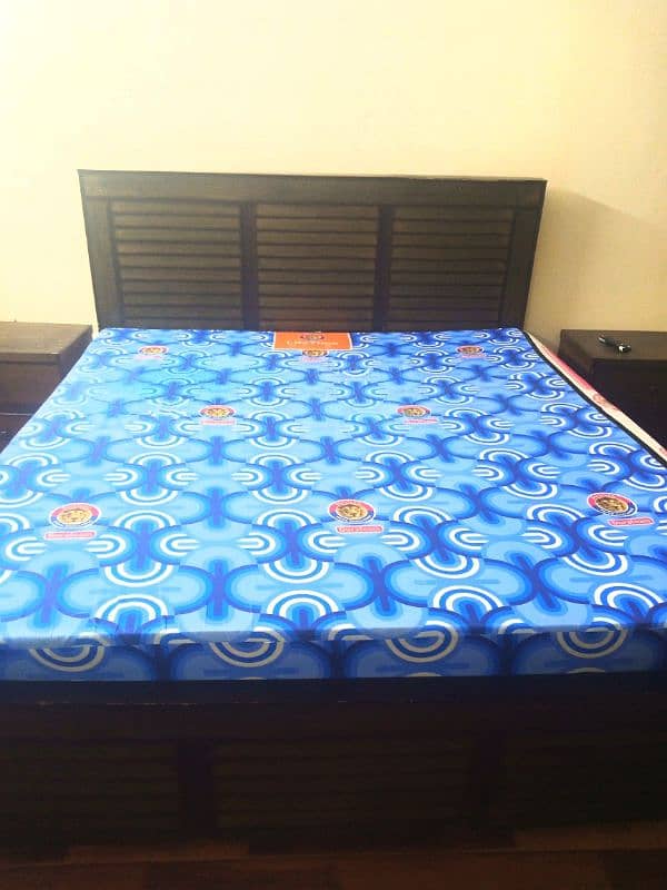 Wooden King Size Bed Almost New Available for Sale. E-11 Islamabad 3