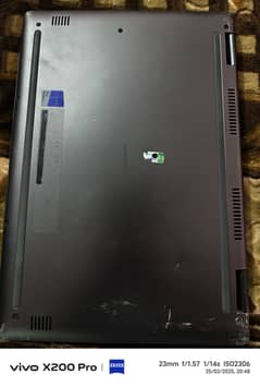 Dell lattitude 3379