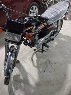 honda 125 model 2018 karachi num 1st owner complete file