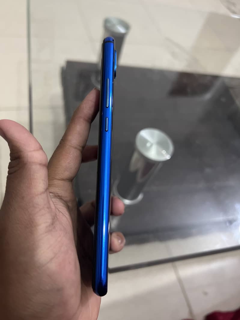 Huawei Nova 3i 4/128 set or box 10/10 1