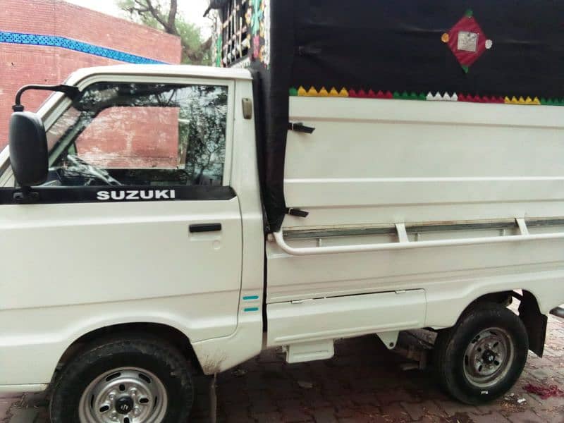 Suzuki Ravi 2013 1