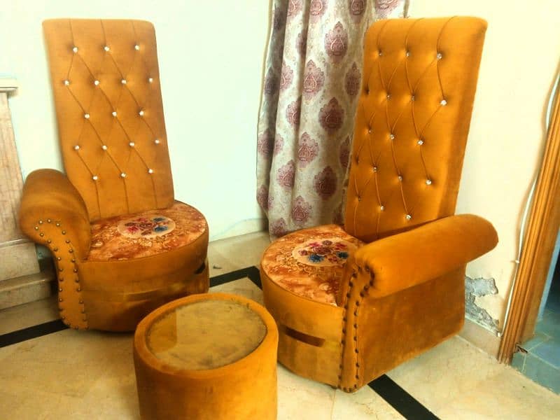 Sofa Chairs Diff Styles Available for Sale. E-11 Islamabad 0