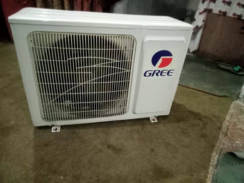 gree 1.5 ton original ac 4