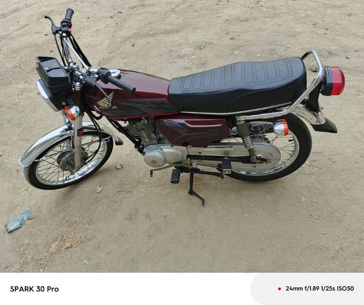 Honda 125cc Xtra Khoobsurat Bike 15