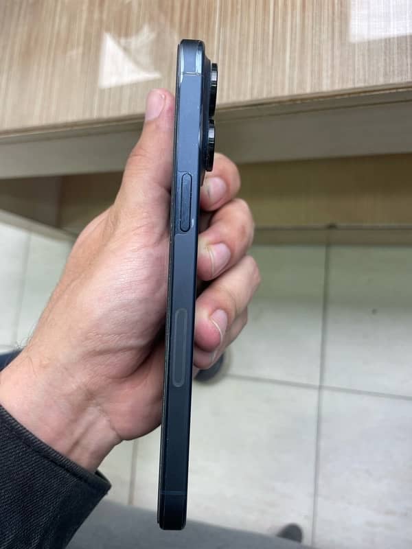 Iphone 15 pro max 256gb blue Fu 4