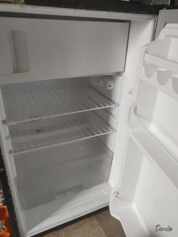 Dawlance Brand New Fridge Only 8 Month Used 2