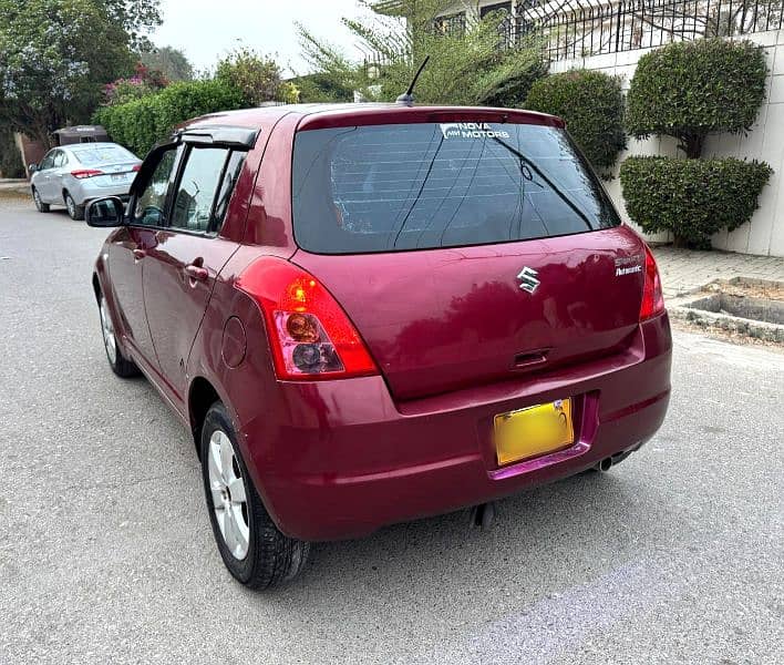 Suzuki Swift DLX 2015 Automatic 1.3 0