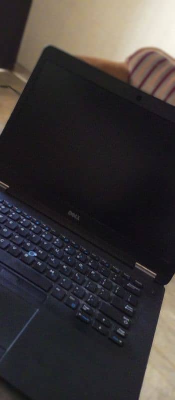 Dell Latitude 7470 1