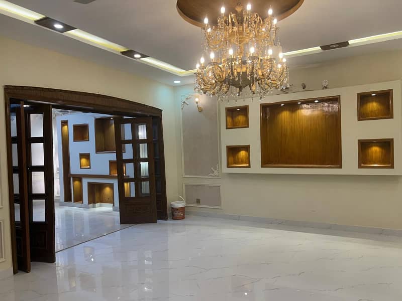 10 Marla Brand New HOUSE For Rent in OVERSEAS A Block Sector C bahia town lahore 5