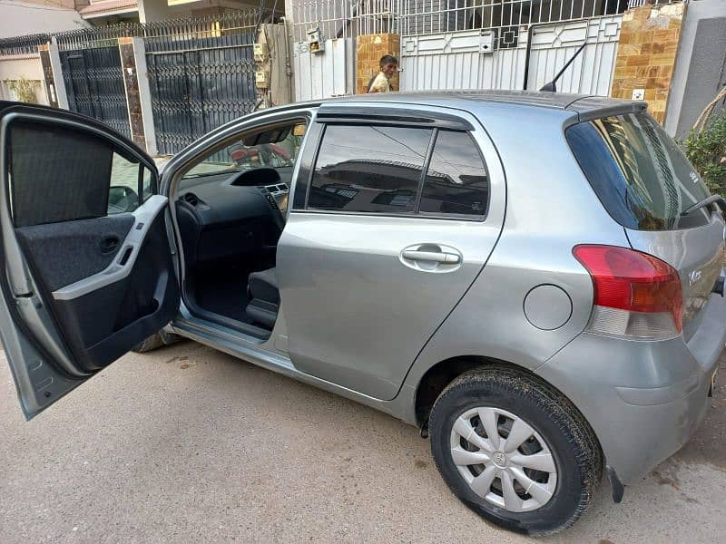 Toyota Vitz 2010/2015 9