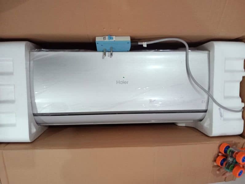 Just 2 or 3 Months used Haier wifi Ac 4