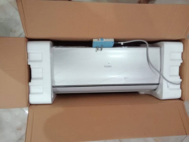 Just 2 or 3 Months used Haier wifi Ac 6