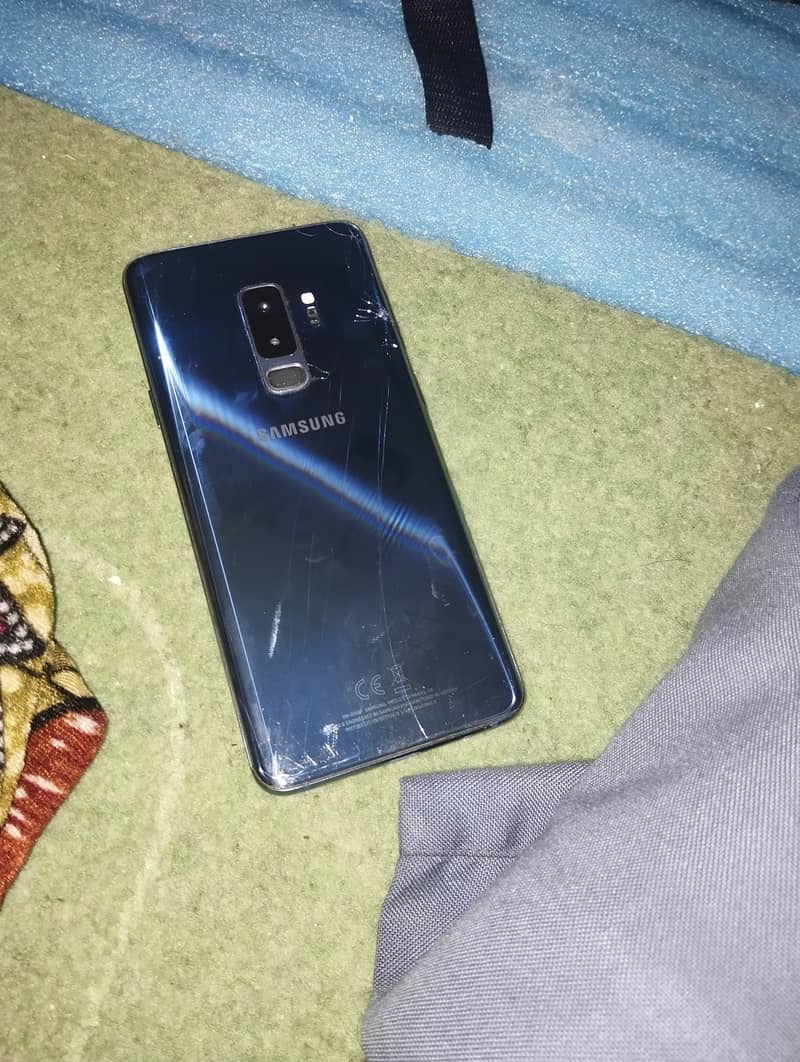 Samsung Mobile S9 Plus 1